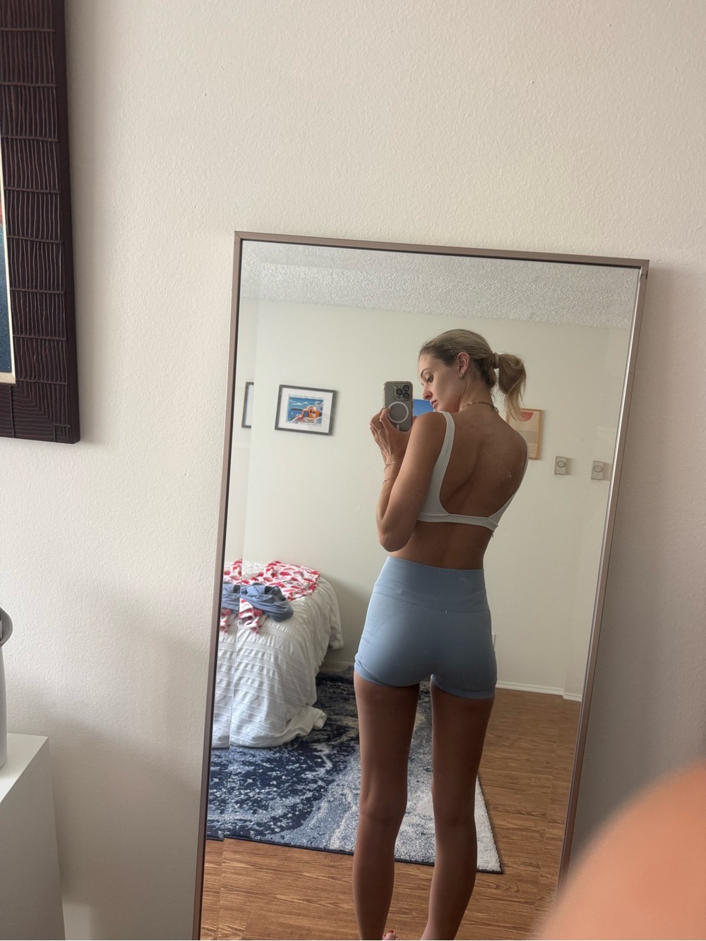 Urban Outfitters Ribbed White V-Neck Bralette - Picture 2 of 5